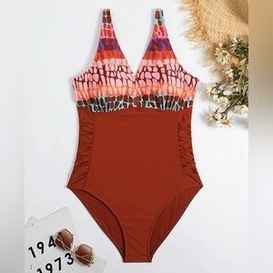 Plus V Neck Ruched Side Colorblock Animal Print One Piece Swimsuit 2XL (16)